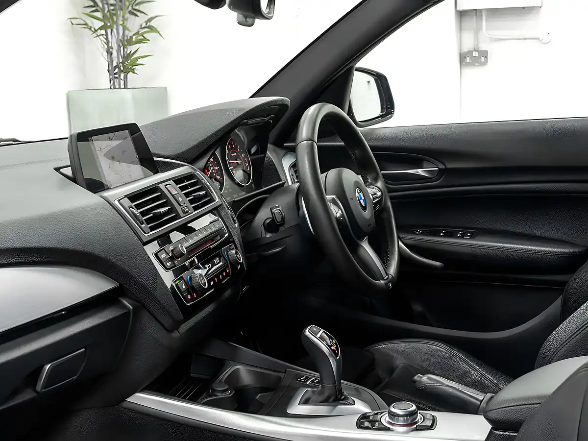 Used 2017 BMW 1 Series M140i Mineral Grey - Interior and Exterior details 18