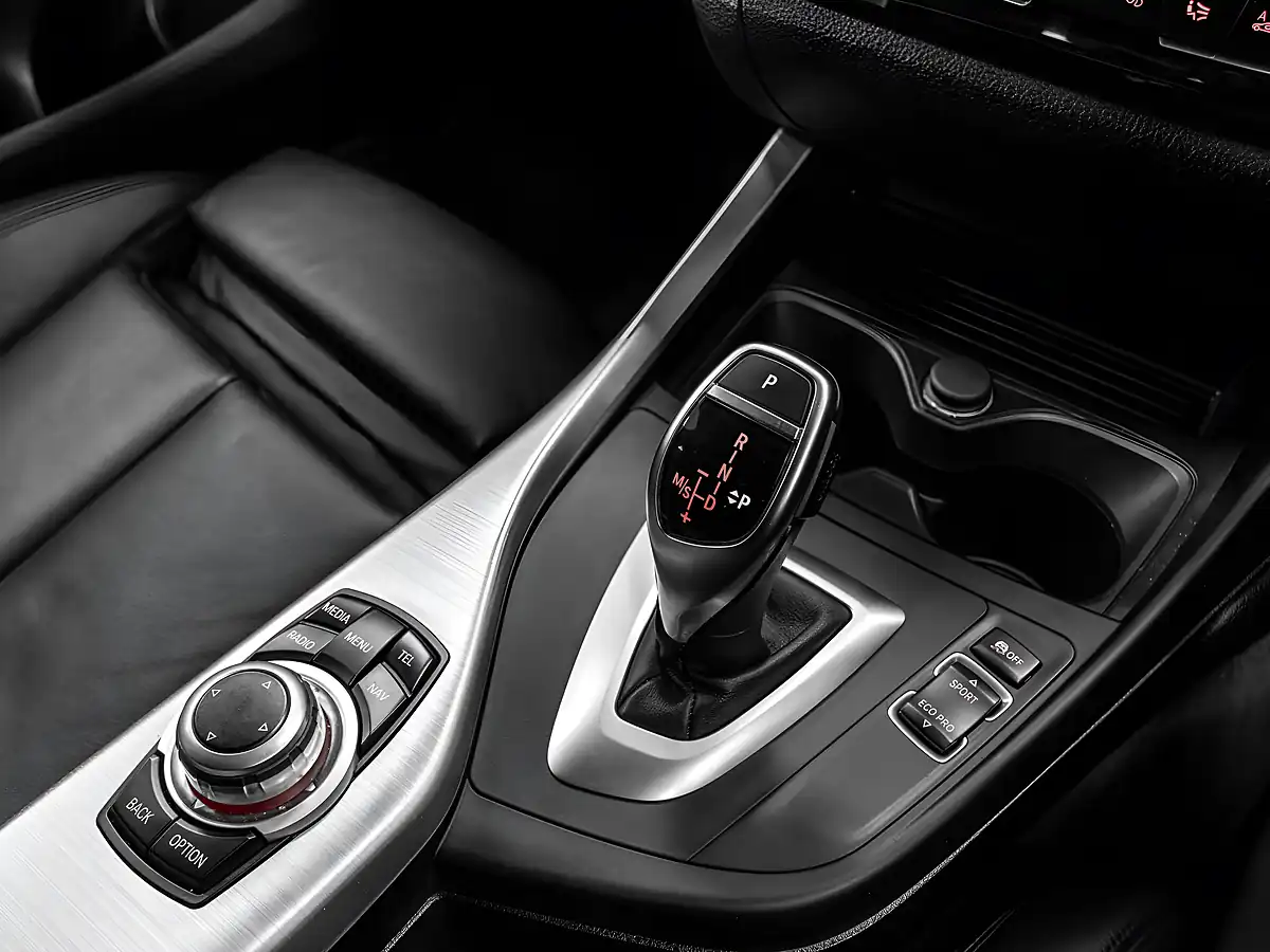 Used 2017 BMW 1 Series M140i Mineral Grey - Interior and Exterior details 19