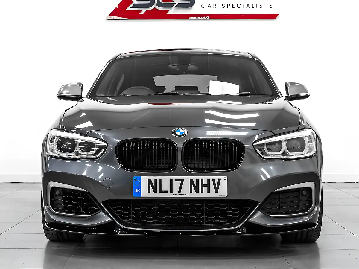 Used 2017 BMW 1 Series M140i Mineral Grey - Interior and Exterior details 5