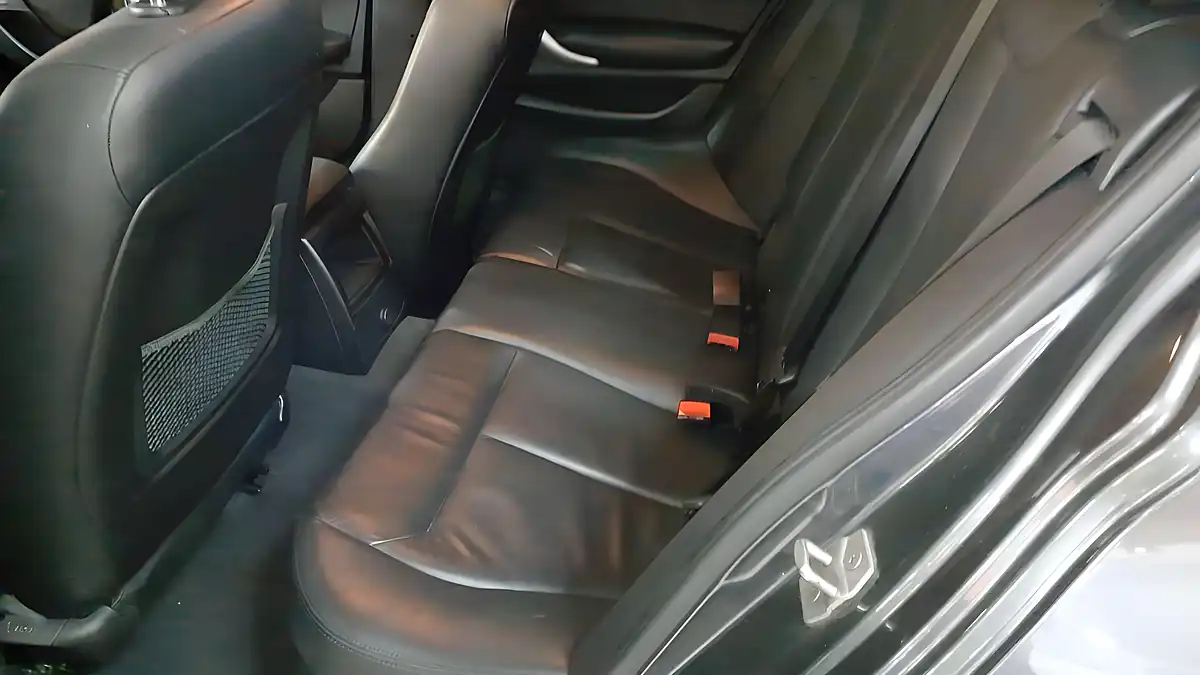 Used 2017 BMW 1 Series Se Grey - Interior and Exterior details 10