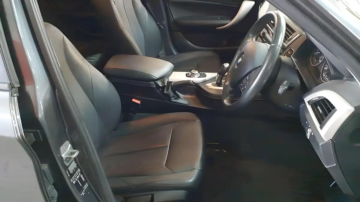 Used 2017 BMW 1 Series Se Grey - Interior and Exterior details 4