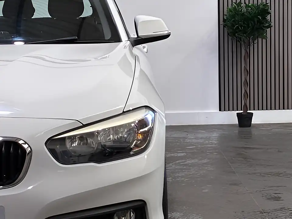 Used 2017 BMW 1 Series Se White - Interior and Exterior details 18