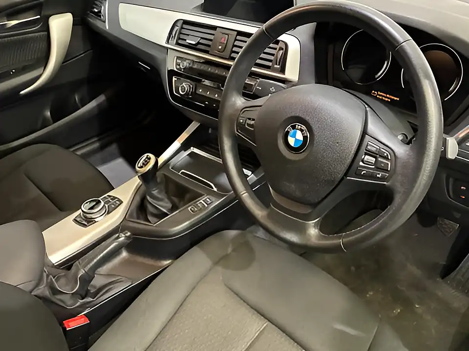 Used 2017 BMW 1 Series Se White - Interior and Exterior details 3