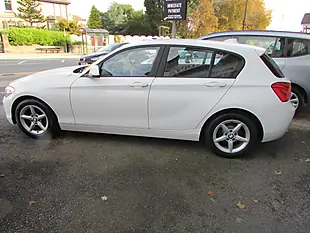 Used 2017 BMW 1 Series Se White - Interior and Exterior details 6