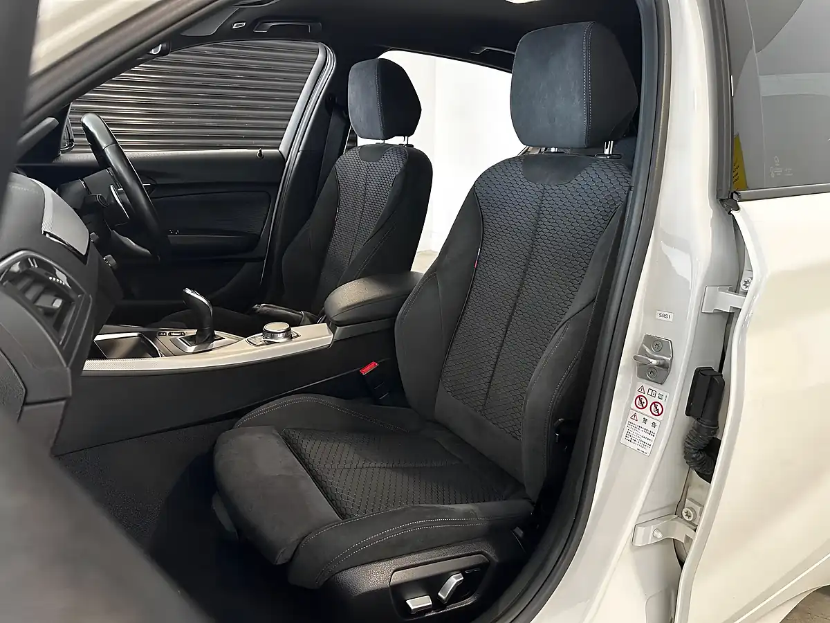 Used 2017 BMW 1 Series Shadow Edition Alpine White - Interior and Exterior details 11