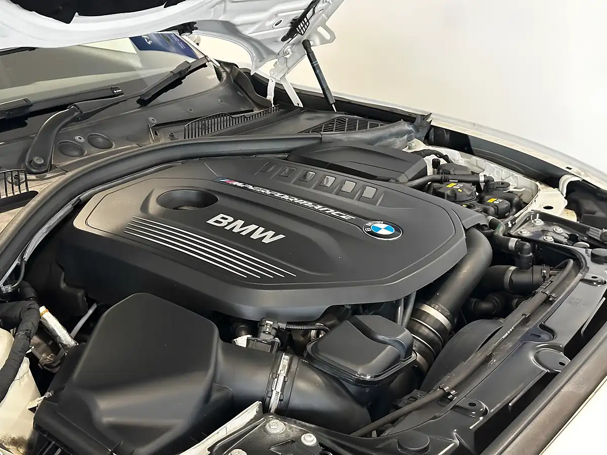 Used 2017 BMW 1 Series Shadow Edition Alpine White - Interior and Exterior details 19