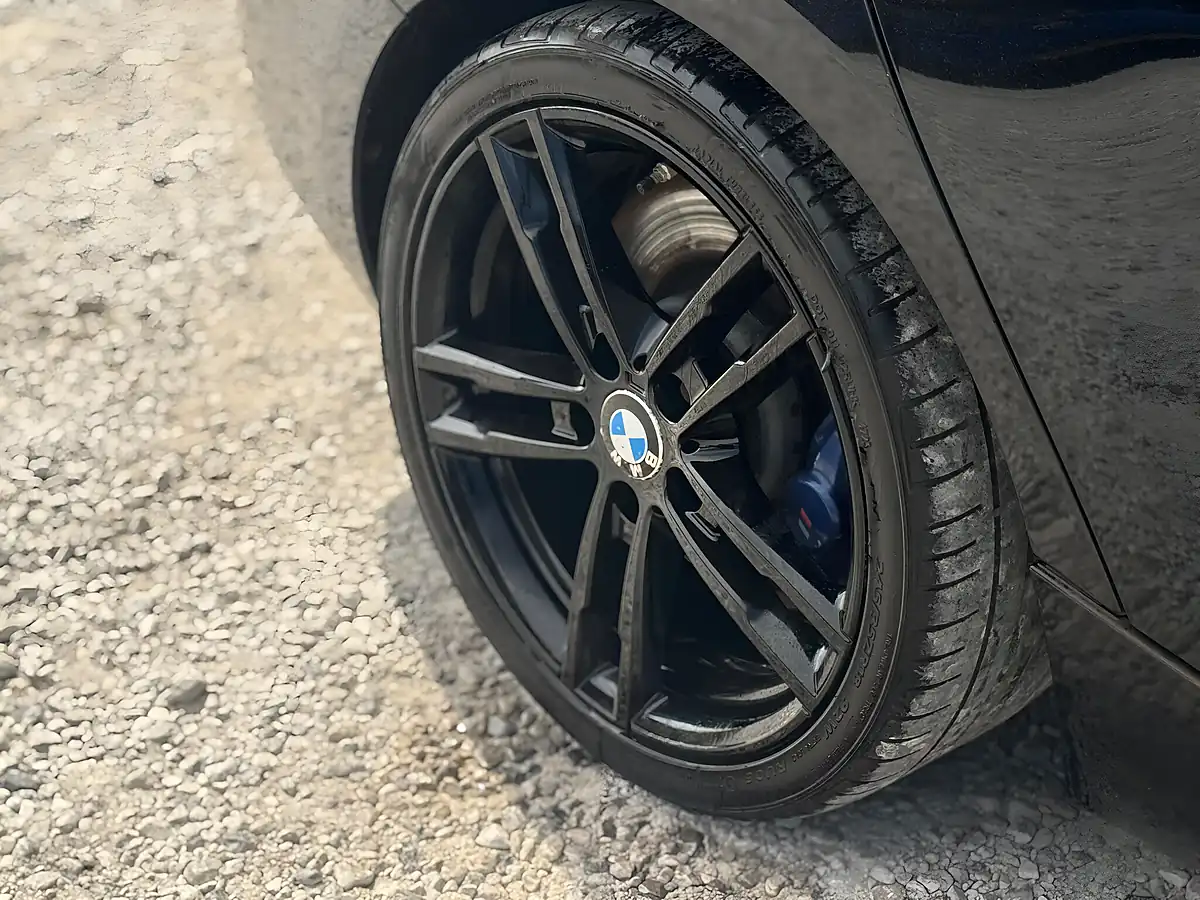 Used 2017 BMW 1 Series Shadow Edition Black - Interior and Exterior details 19