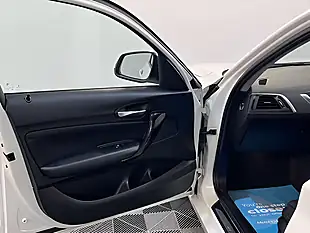 Used 2017 BMW 1 Series Sport Alpine White - Interior and Exterior details 16