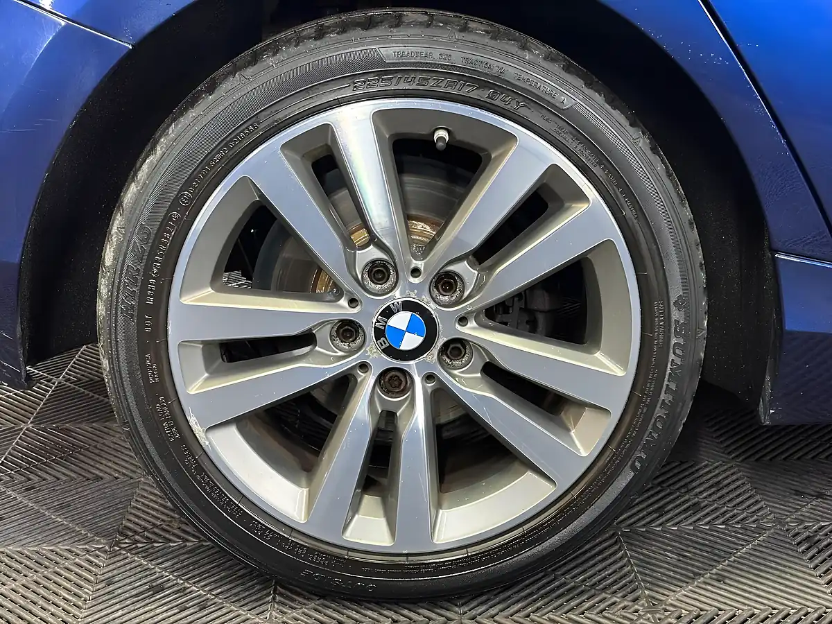 Used 2017 BMW 1 Series Sport Blue - Interior and Exterior details 15