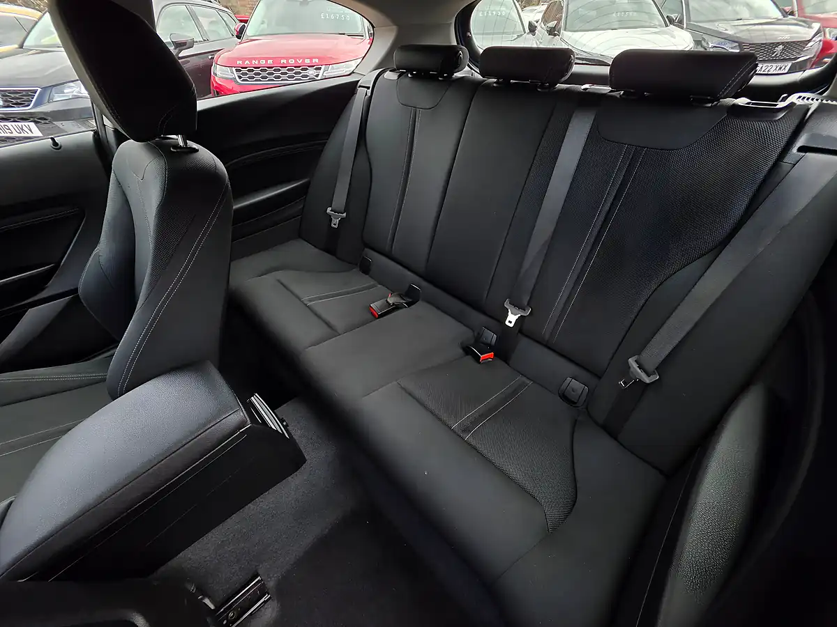 Used 2017 BMW 1 Series Sport Seaside Blue - Interior and Exterior details 10