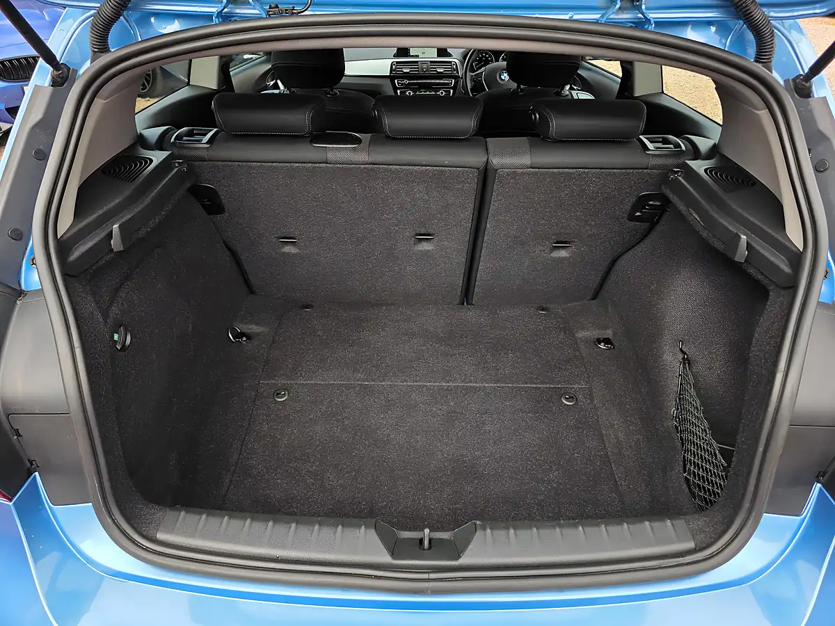 Used 2017 BMW 1 Series Sport Seaside Blue - Interior and Exterior details 11