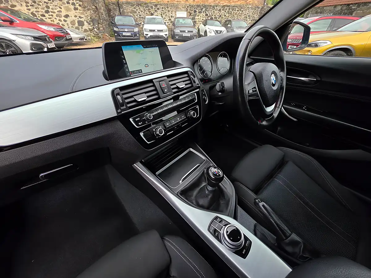 Used 2017 BMW 1 Series Sport Seaside Blue - Interior and Exterior details 9