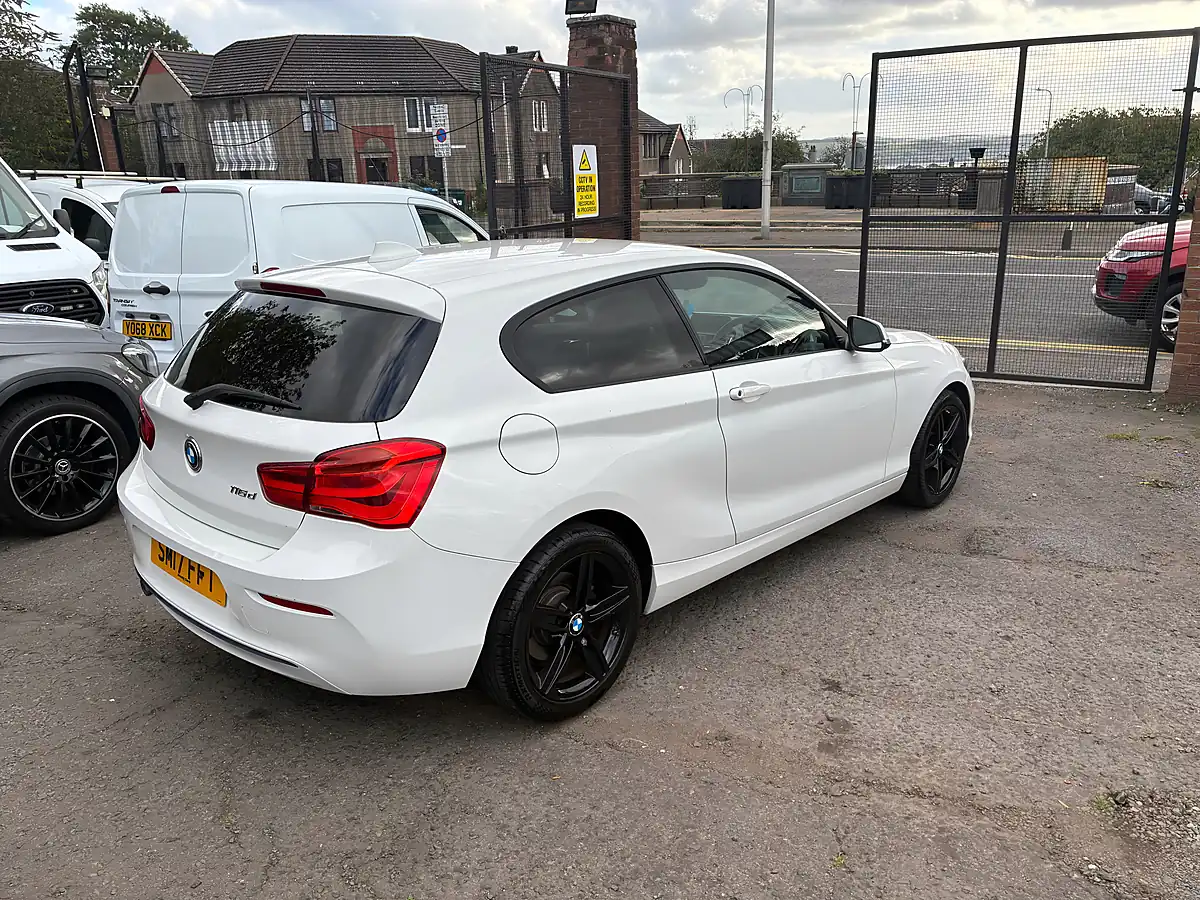 Used 2017 BMW 1 Series Sport White - Interior and Exterior details 3