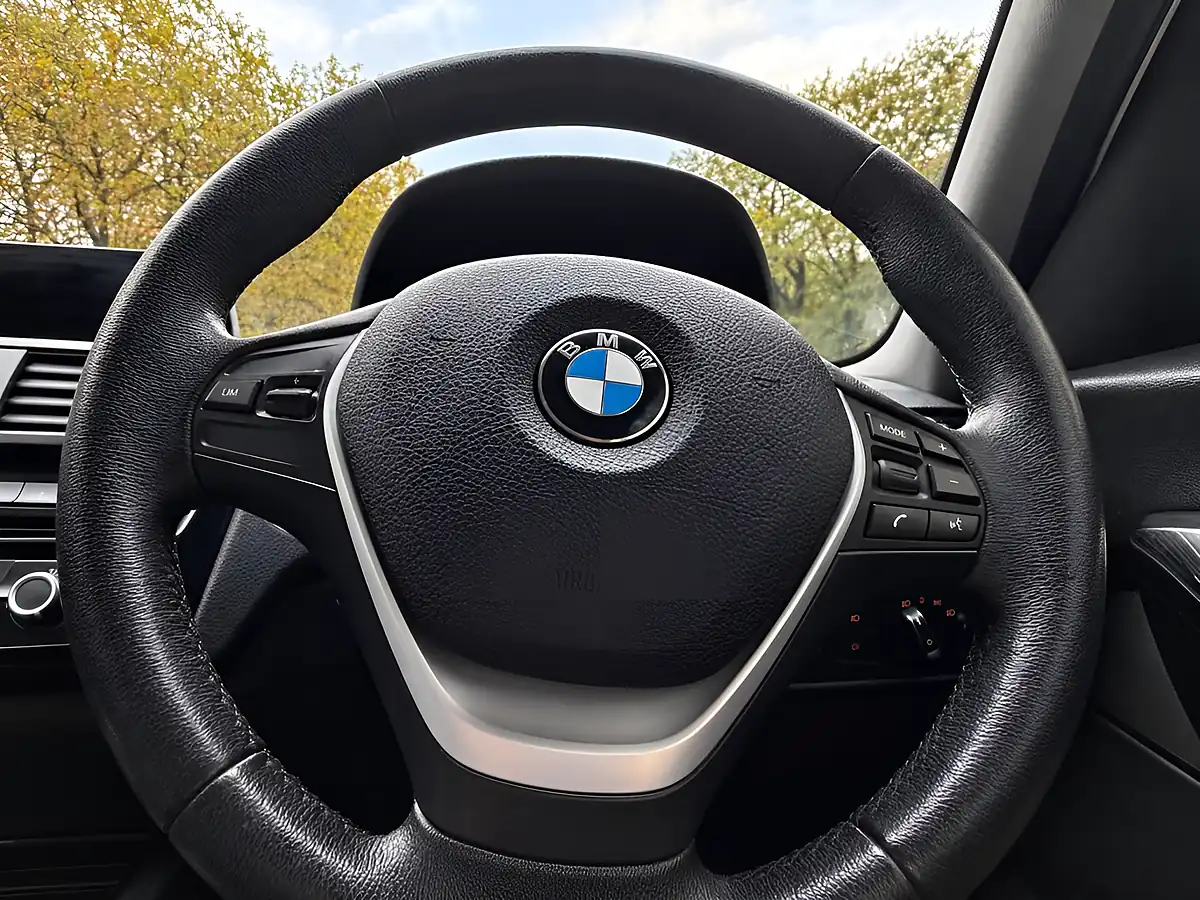 Used 2017 BMW 1 Series Sport White - Interior and Exterior details 18