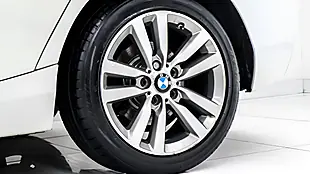 Used 2017 BMW 1 Series Sport White - Interior and Exterior details 13