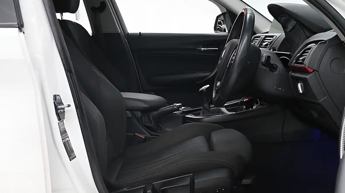 Used 2017 BMW 1 Series Sport White - Interior and Exterior details 19
