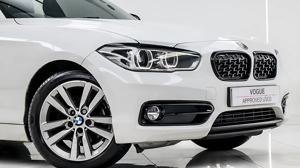 Used 2017 BMW 1 Series Sport White - Interior and Exterior details 3