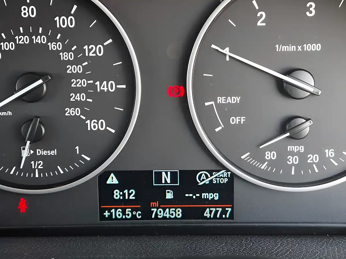 Used 2017 BMW 2 Series Active Tourer Se White - Interior and Exterior details 11