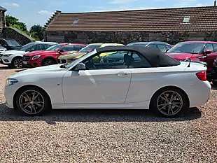 Used 2017 BMW 2 Series Convertible Alpine White - Interior and Exterior details 7