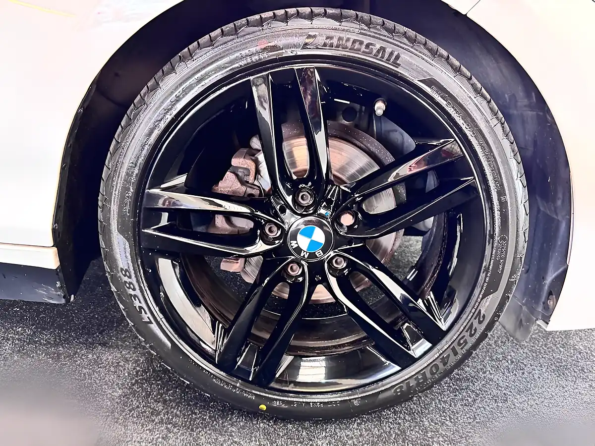 Used 2017 BMW 2 Series Coupe M Sport Alpine White - Interior and Exterior details 13
