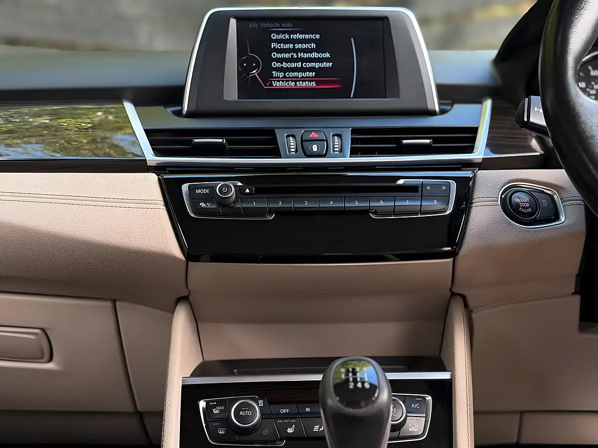 Used 2017 BMW 2 Series Gran Tourer Luxury Grey - Interior and Exterior details 14