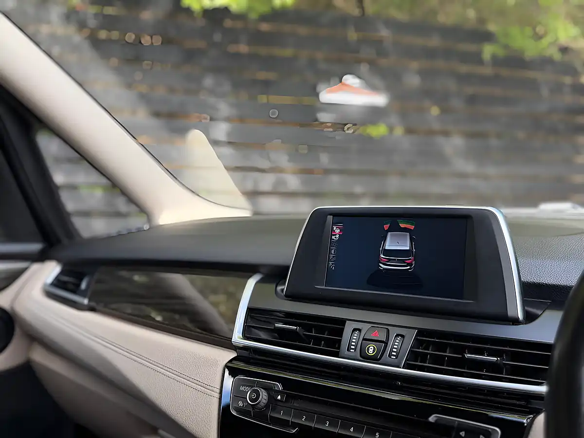 Used 2017 BMW 2 Series Gran Tourer Luxury Grey - Interior and Exterior details 17