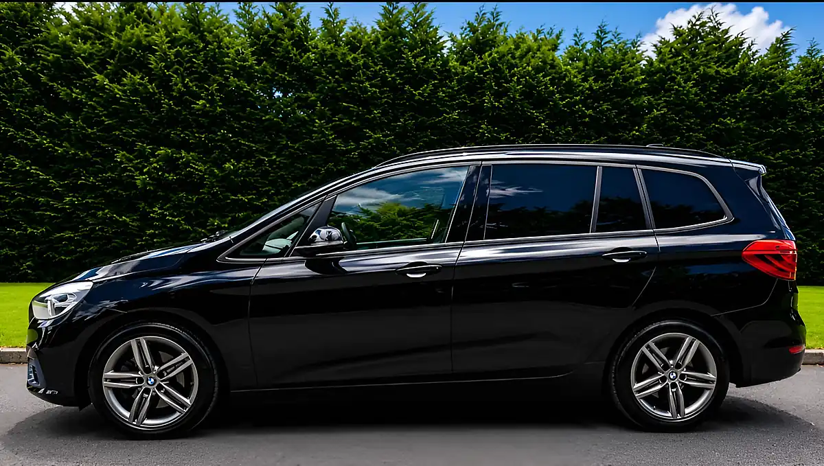 Used 2017 BMW 2 Series Gran Tourer Sport Black - Interior and Exterior details 8