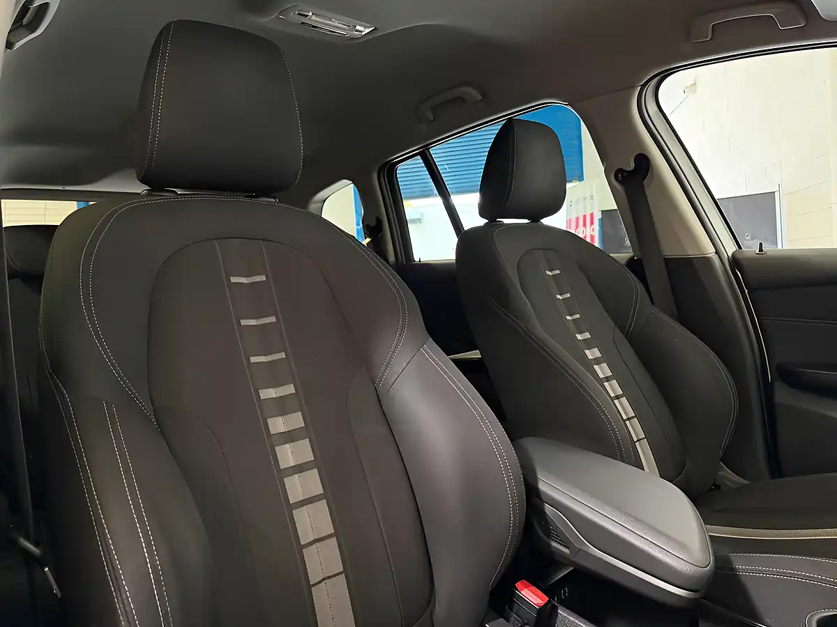 Used 2017 BMW 2 Series Gran Tourer Sport Silver - Interior and Exterior details 12
