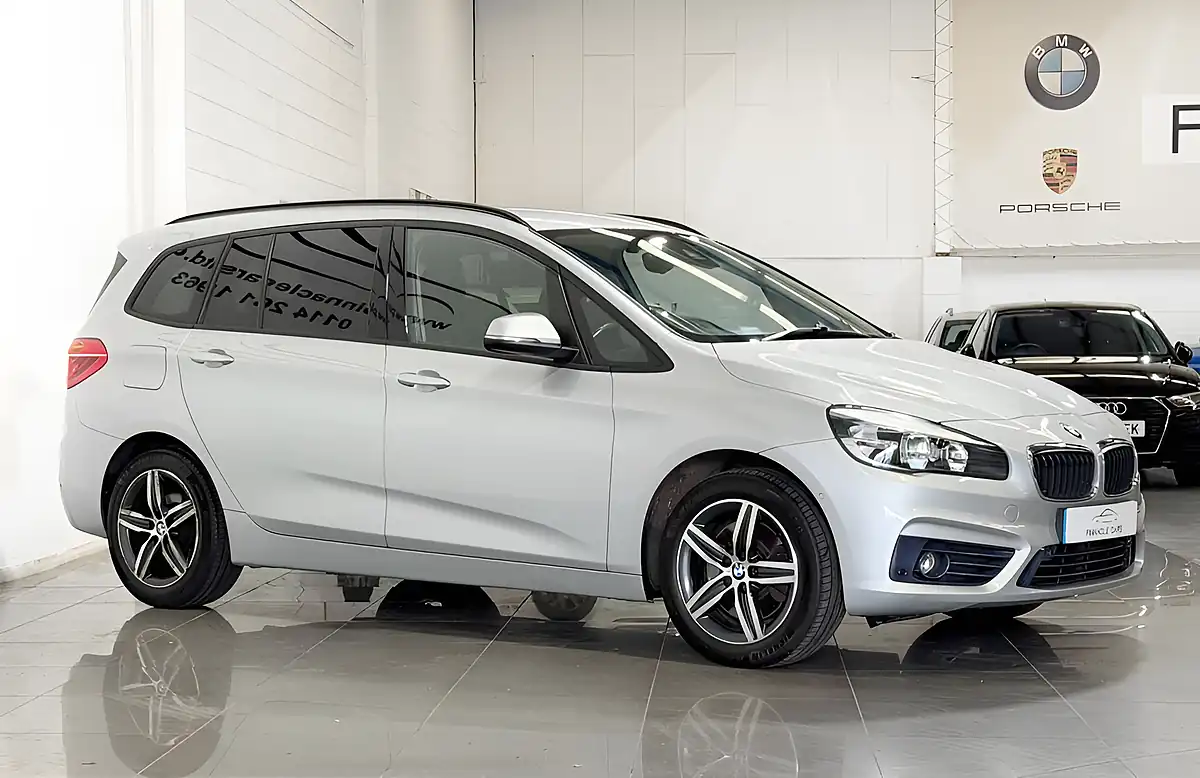 Used 2017 BMW 2 Series Gran Tourer Sport Silver - Interior and Exterior details 6