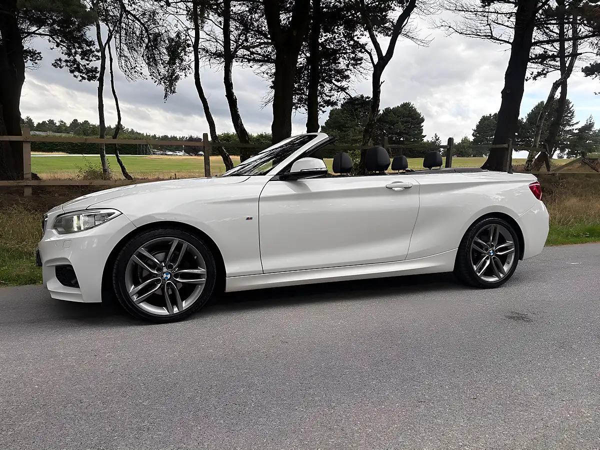 Used 2017 BMW 2 Series M Sport White - Interior and Exterior details 10