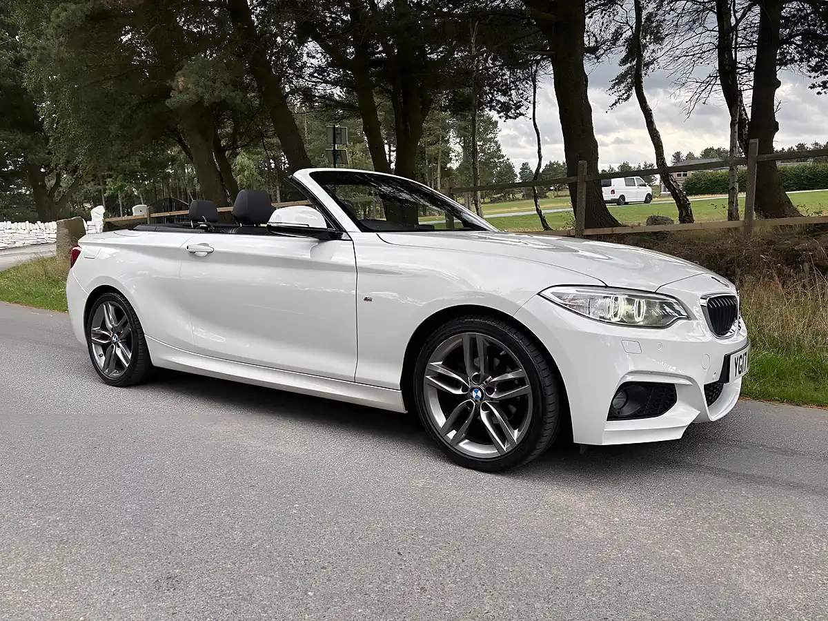 Used 2017 BMW 2 Series M Sport White - Interior and Exterior details 2