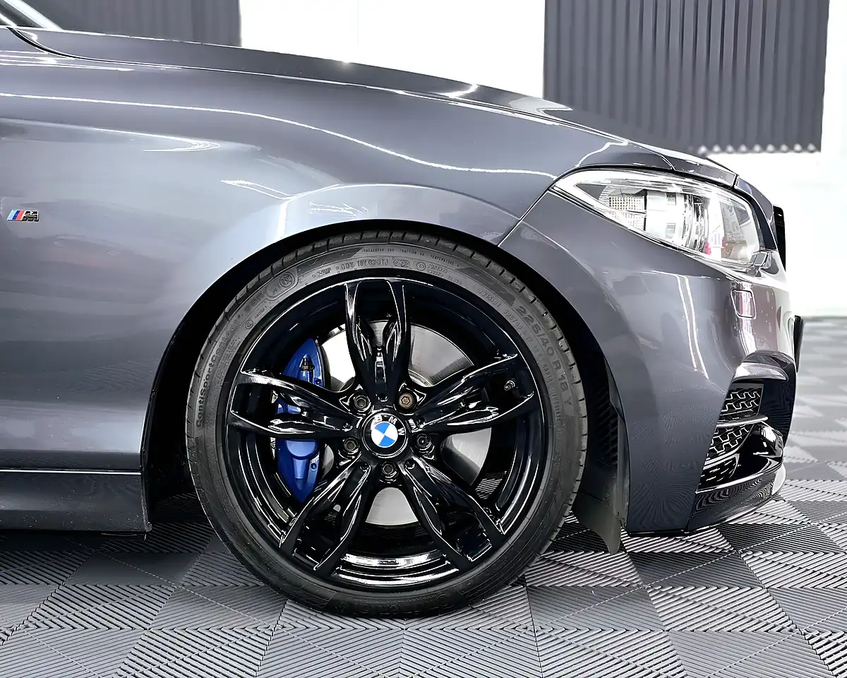 Used 2017 BMW 2 Series M240i Mineral Grey - Interior and Exterior details 14