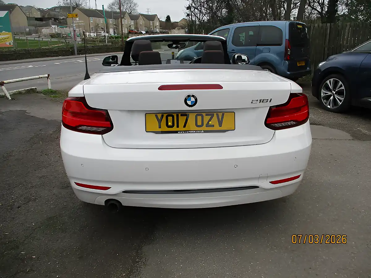 Used 2017 BMW 2 Series Sport Alpine White - Interior and Exterior details 5