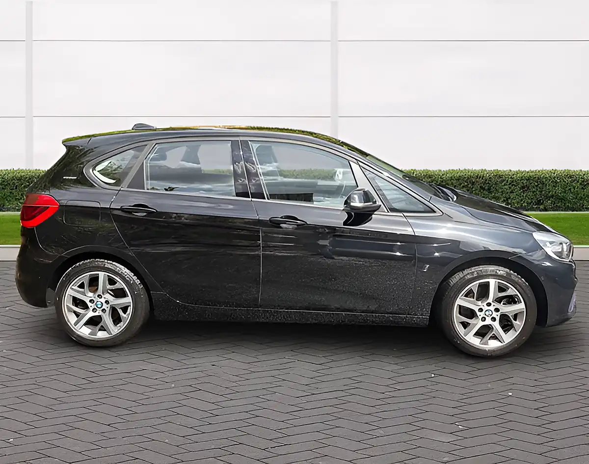Used 2017 BMW 2 Series Sport Black - Interior and Exterior details 4