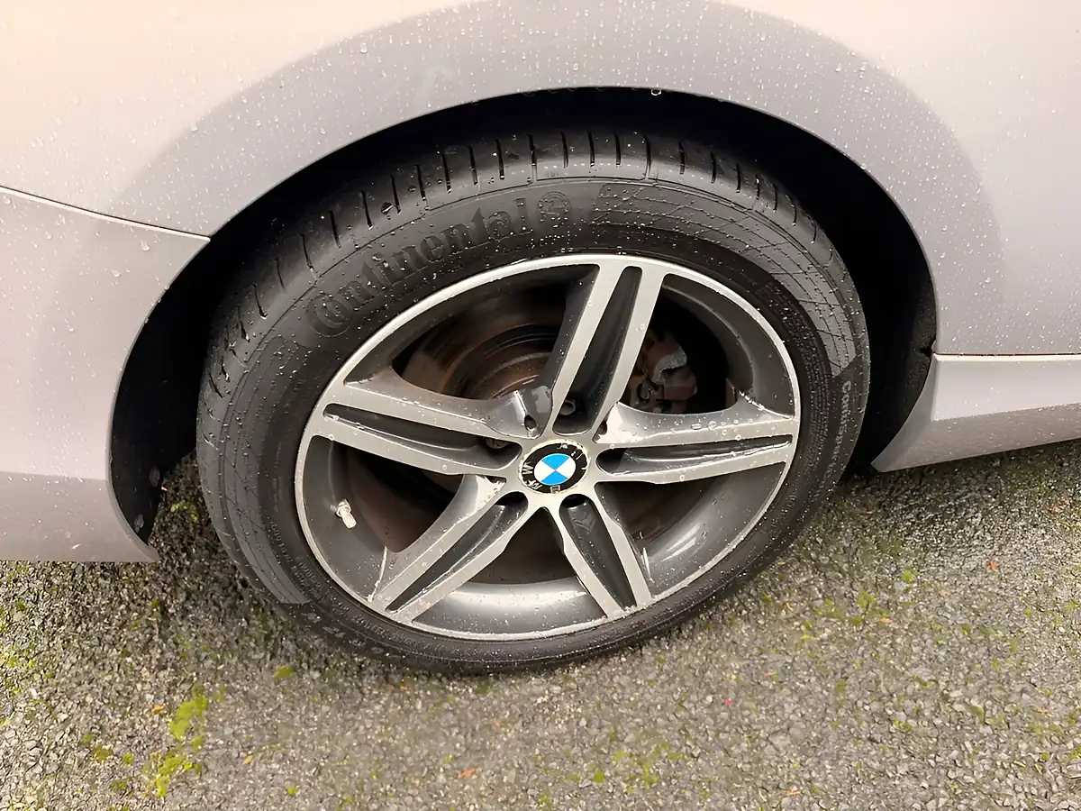 Used 2017 BMW 2 Series Sport Silver - Interior and Exterior details 8