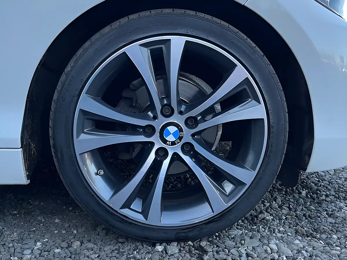 Used 2017 BMW 2 Series Sport White - Interior and Exterior details 12