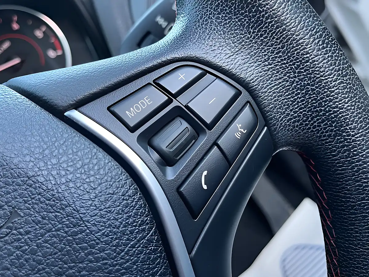 Used 2017 BMW 2 Series Sport White - Interior and Exterior details 17