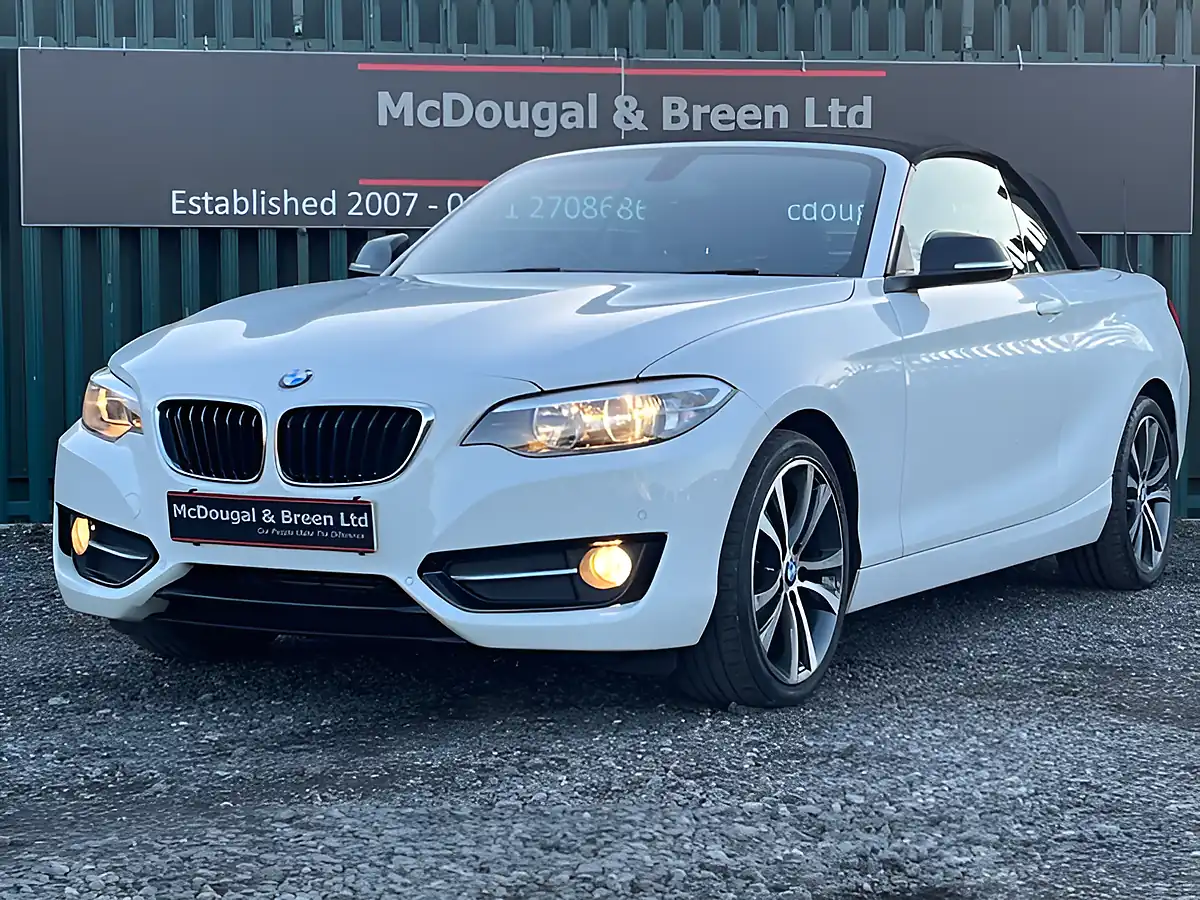 Used 2017 BMW 2 Series Sport White - Interior and Exterior details 3