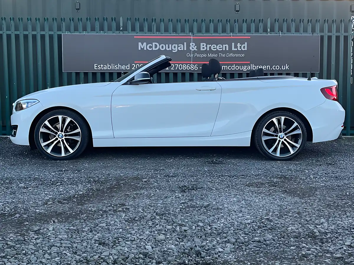 Used 2017 BMW 2 Series Sport White - Interior and Exterior details 4