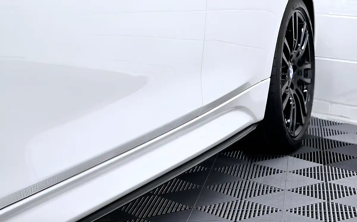 Used 2017 BMW 3 Series M Sport Alpine White - Interior and Exterior details 14