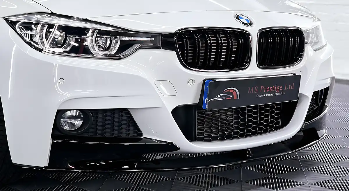 Used 2017 BMW 3 Series M Sport Alpine White - Interior and Exterior details 5