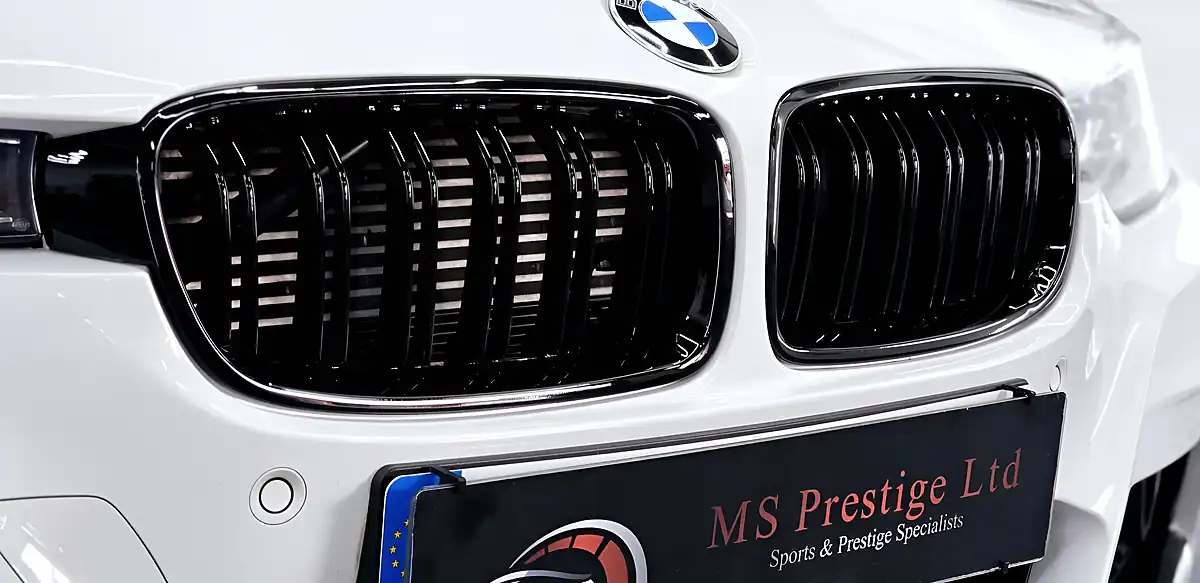 Used 2017 BMW 3 Series M Sport Alpine White - Interior and Exterior details 6