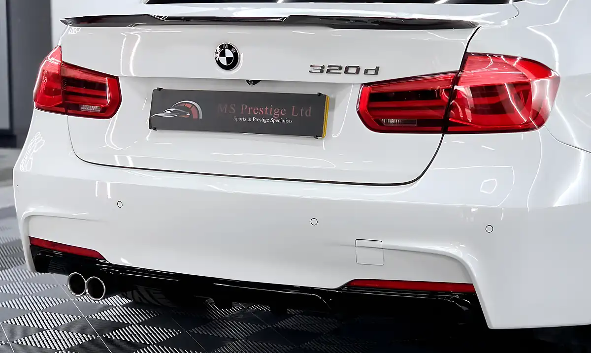 Used 2017 BMW 3 Series M Sport Alpine White - Interior and Exterior details 11