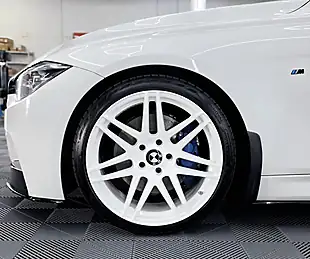 Used 2017 BMW 3 Series M Sport Alpine White - Interior and Exterior details 15