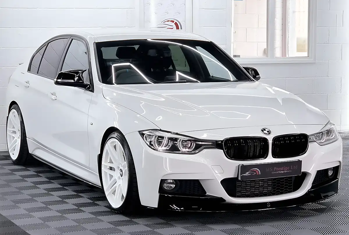 Used 2017 BMW 3 Series M Sport Alpine White - Interior and Exterior details 4