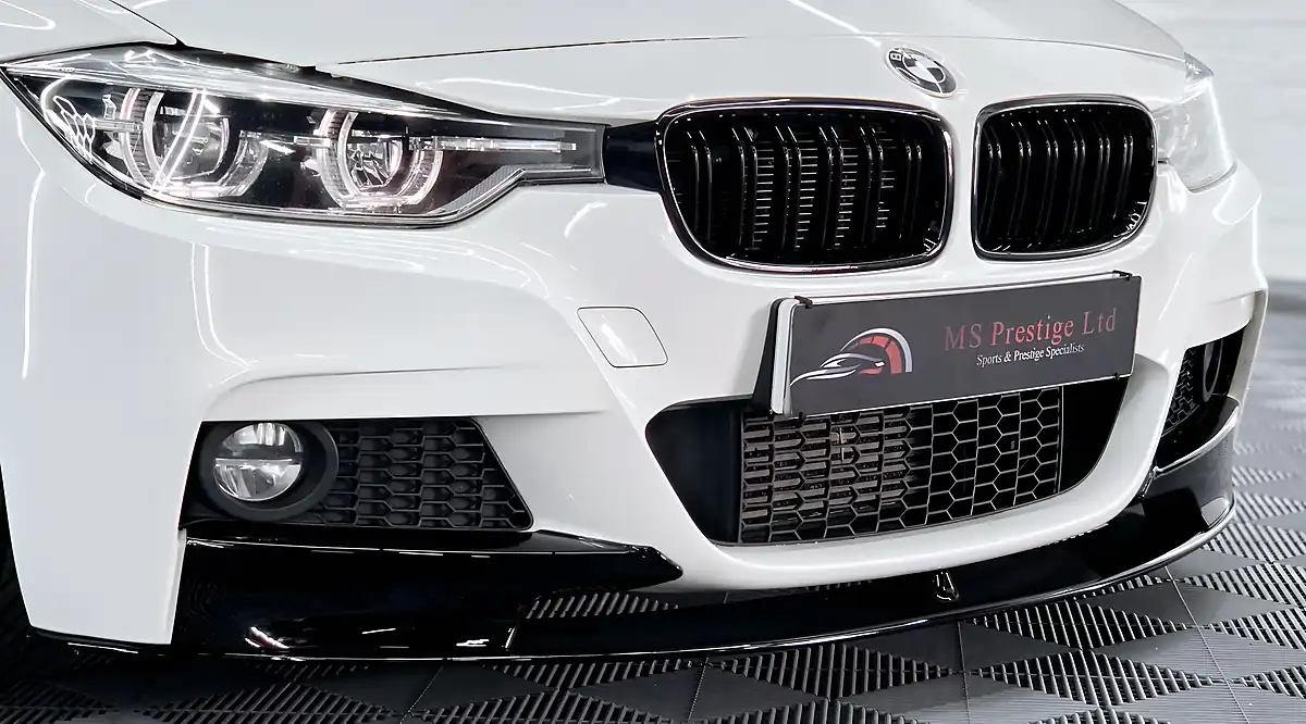 Used 2017 BMW 3 Series M Sport Alpine White - Interior and Exterior details 6