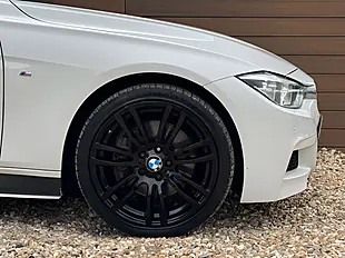 Used 2017 BMW 3 Series M Sport Alpine White - Interior and Exterior details 11