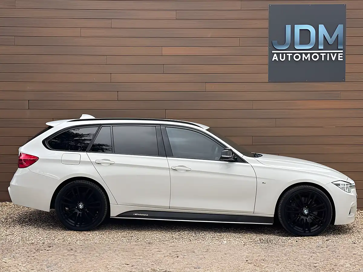Used 2017 BMW 3 Series M Sport Alpine White - Interior and Exterior details 2