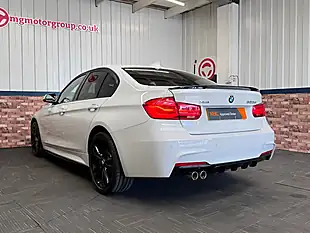 Used 2017 BMW 3 Series M Sport Alpine White - Interior and Exterior details 17