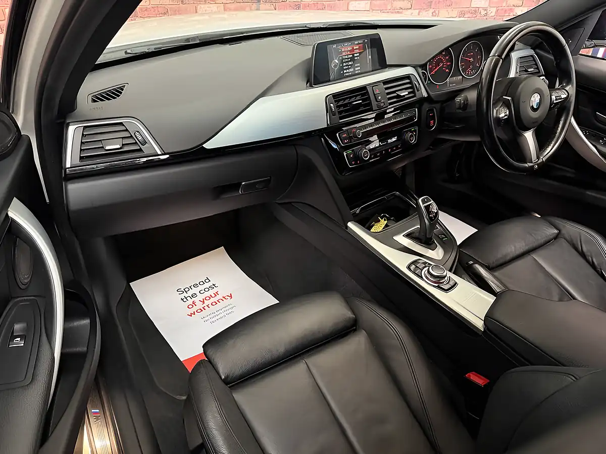 Used 2017 BMW 3 Series M Sport Alpine White - Interior and Exterior details 9